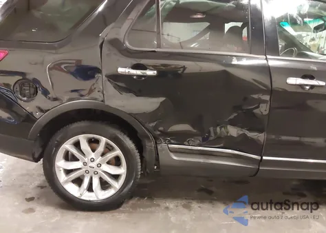 2015 Ford Explorer Xlt z USA, uszkodzony, nr VIN 1FM5K8D88FGA62434